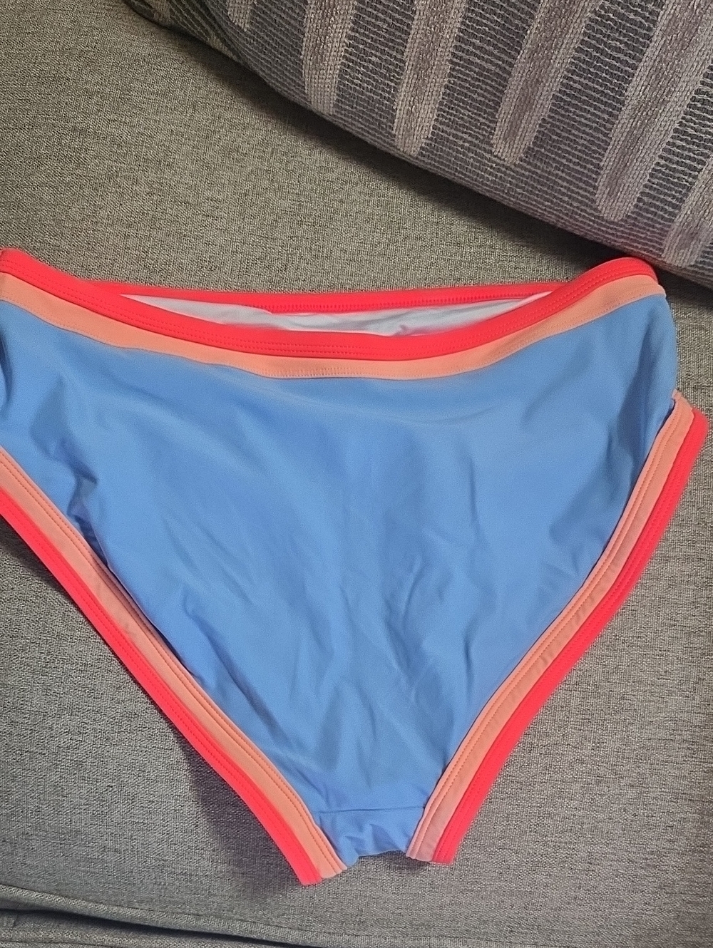 Popvil 3 piece Bathing Suit 🥰 - Picture 5 of 10